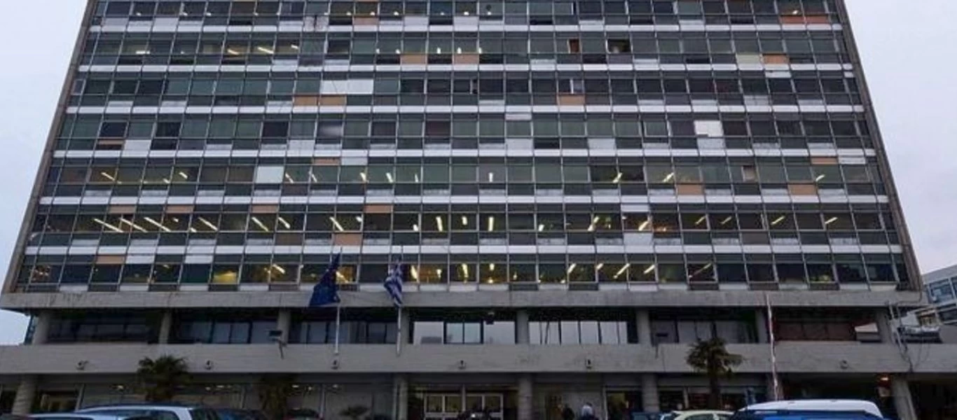 Κίνημα κατά της μάσκας και στα πανεπιστήμια: Προειδοποιητική κατάληψη της Πρυτανείας του ΑΠΘ